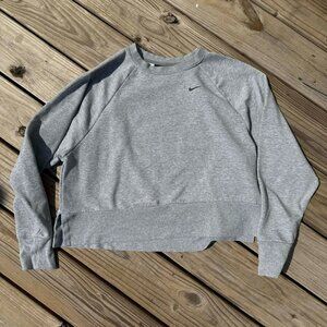 Nike Dri Fit Crop Sweatshirt Large Gray Clean Girl Athleisure Y2K 3237